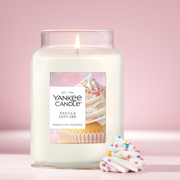 Yankee Candle Large Jar Scented Candle with up to 150 Hour Burn Time, Premium Plant Wax Blend for Consistent Burn, 22 oz Jar Candle with Room Filling Fragrance, Vanilla Cupcake