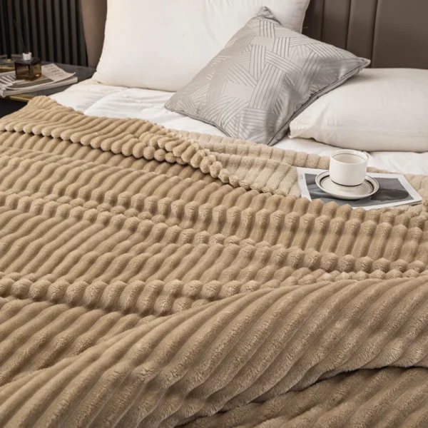 S87e6a4763c284af58d7d4b4aed47323cm.webp Lightweight Cashmere and Wool Blend Throw Blanket